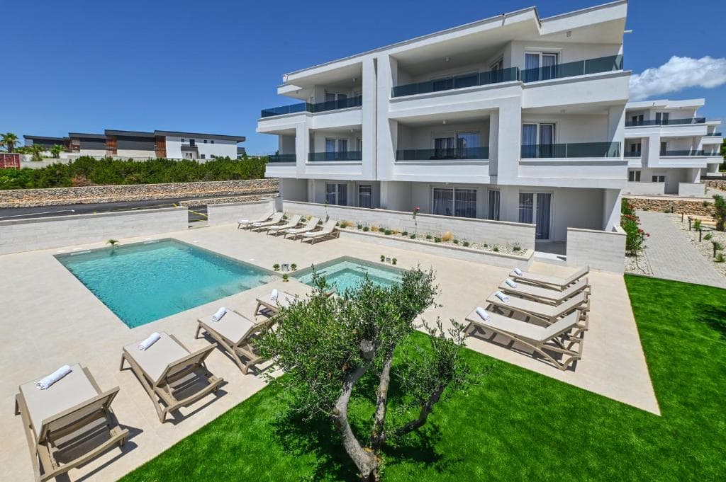 Lux Pool Apartment 4 à Novalja