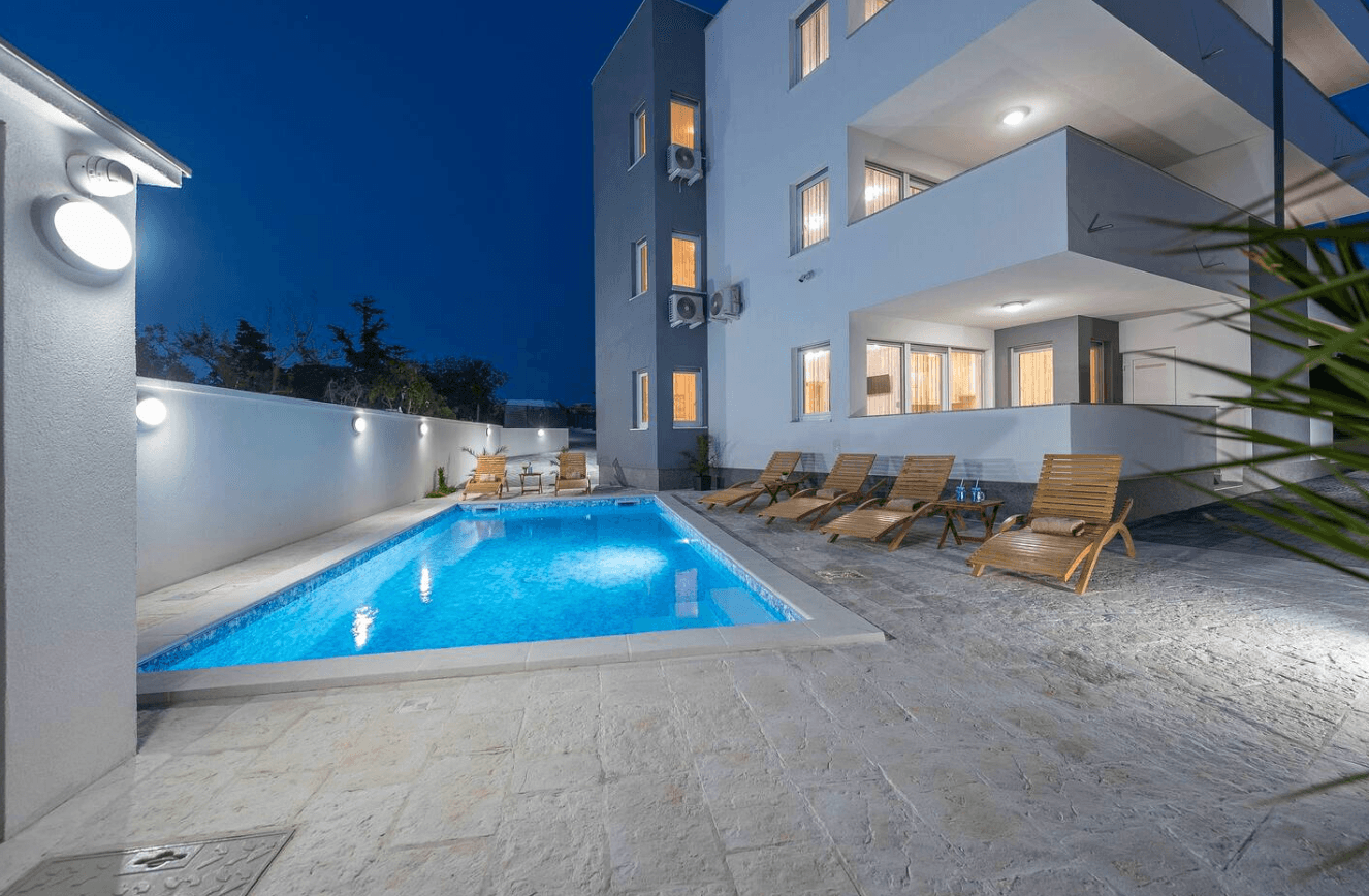 Villa Mel-Mari 6 Appartement avec piscine à Novalja