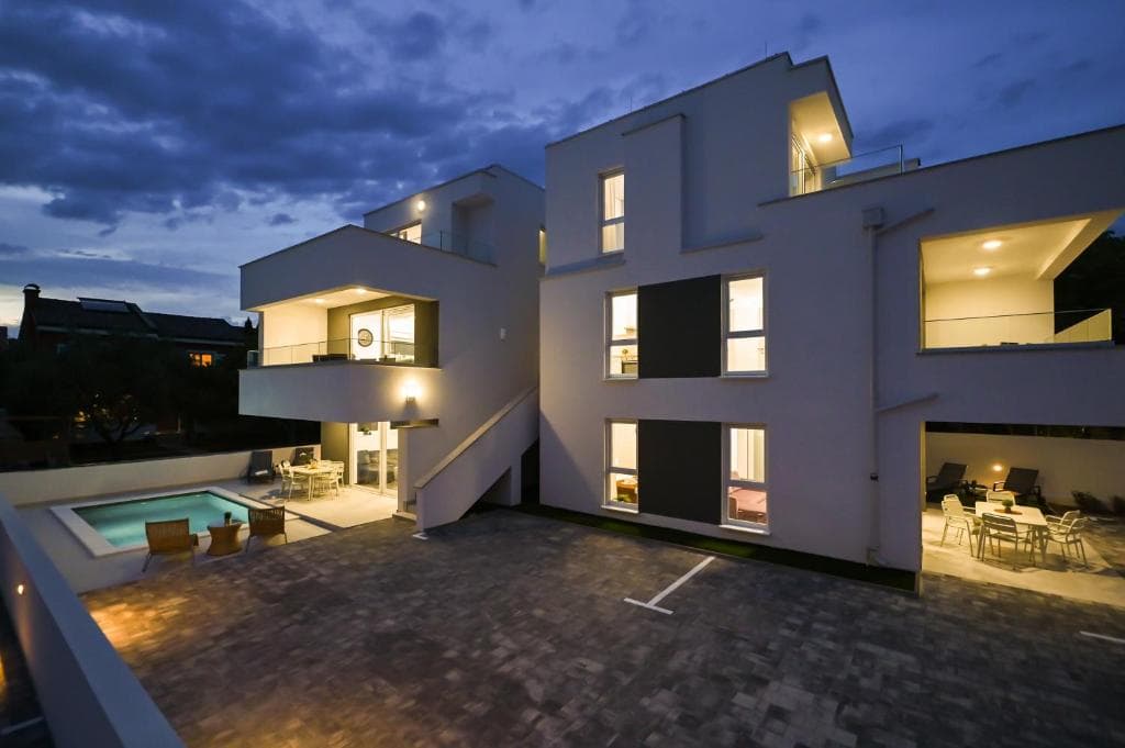 Banta A avec piscine privée pour 20 personnes